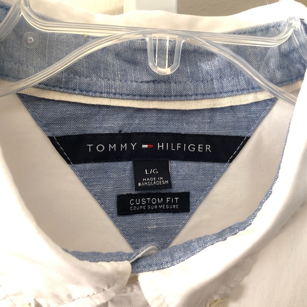 Tommy Hilfiger Men's White and Gray Striped Shirt
Size L - Picture 3 of 6